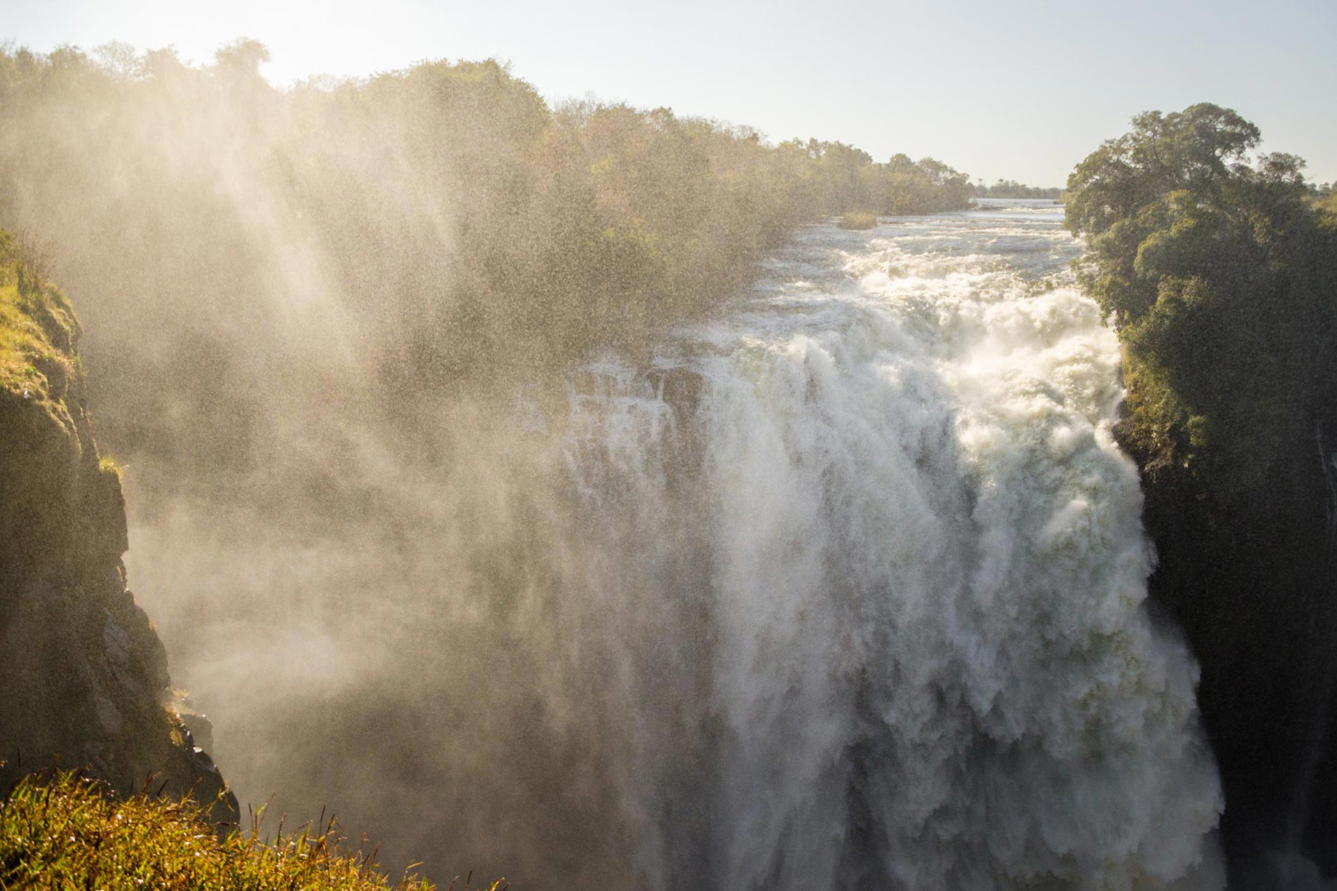 Tour & Safari Destination - Zimbabwe - Of ancient ruins and wild places