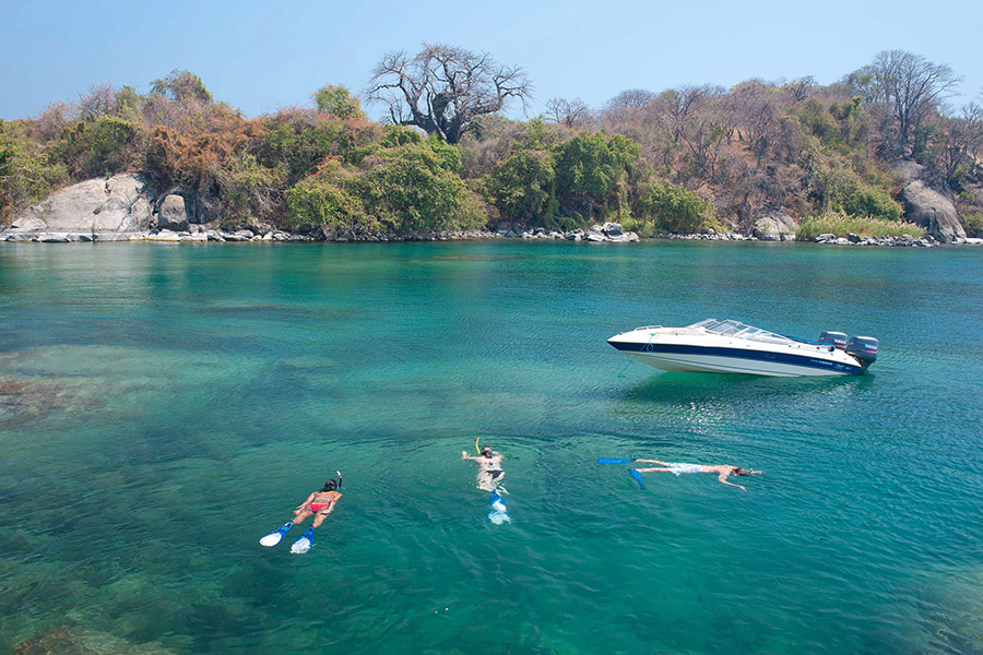 Malawi Lake + Safari