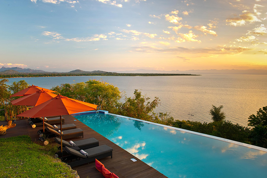 Malawi Lake + Safari